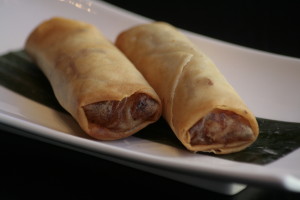 D4 Chinese Lumpia Loempia's bereid met verse groenten en geroosterd varkensvlees.